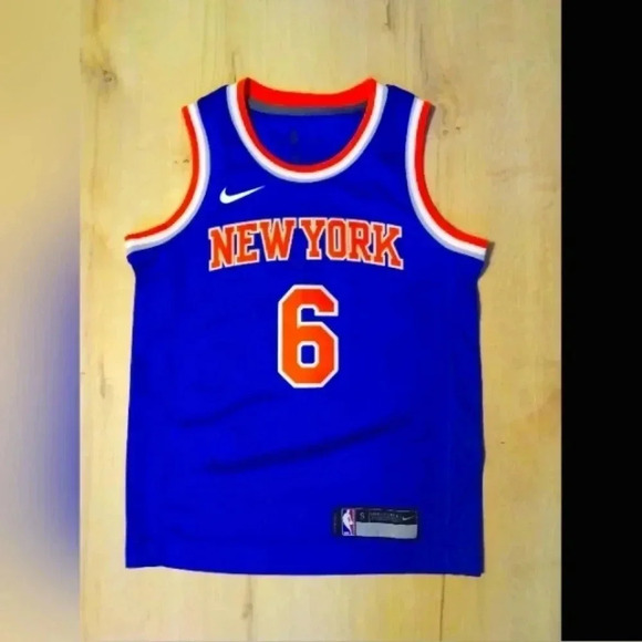 New York Knicks Jersey #6 Porzingas Nike YOUTH Large - Picture 1 of 4